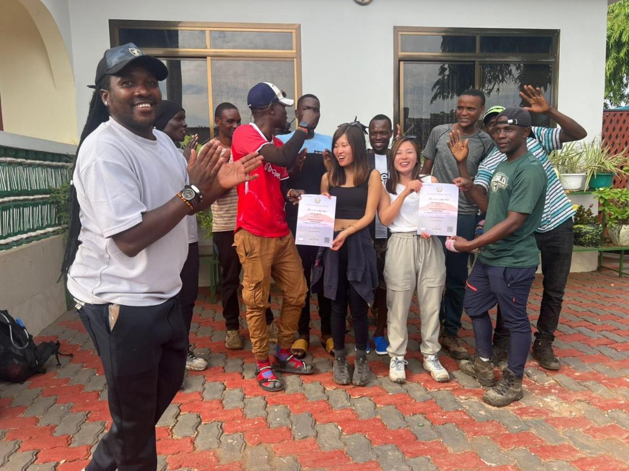 Kilimanjaro Trekcity Hostel موشي المظهر الخارجي الصورة